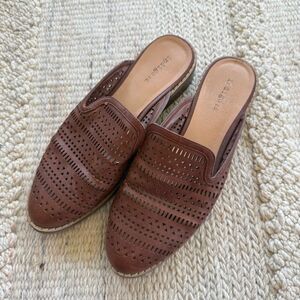 Indigo Rd. Brown Mules Size 8.5